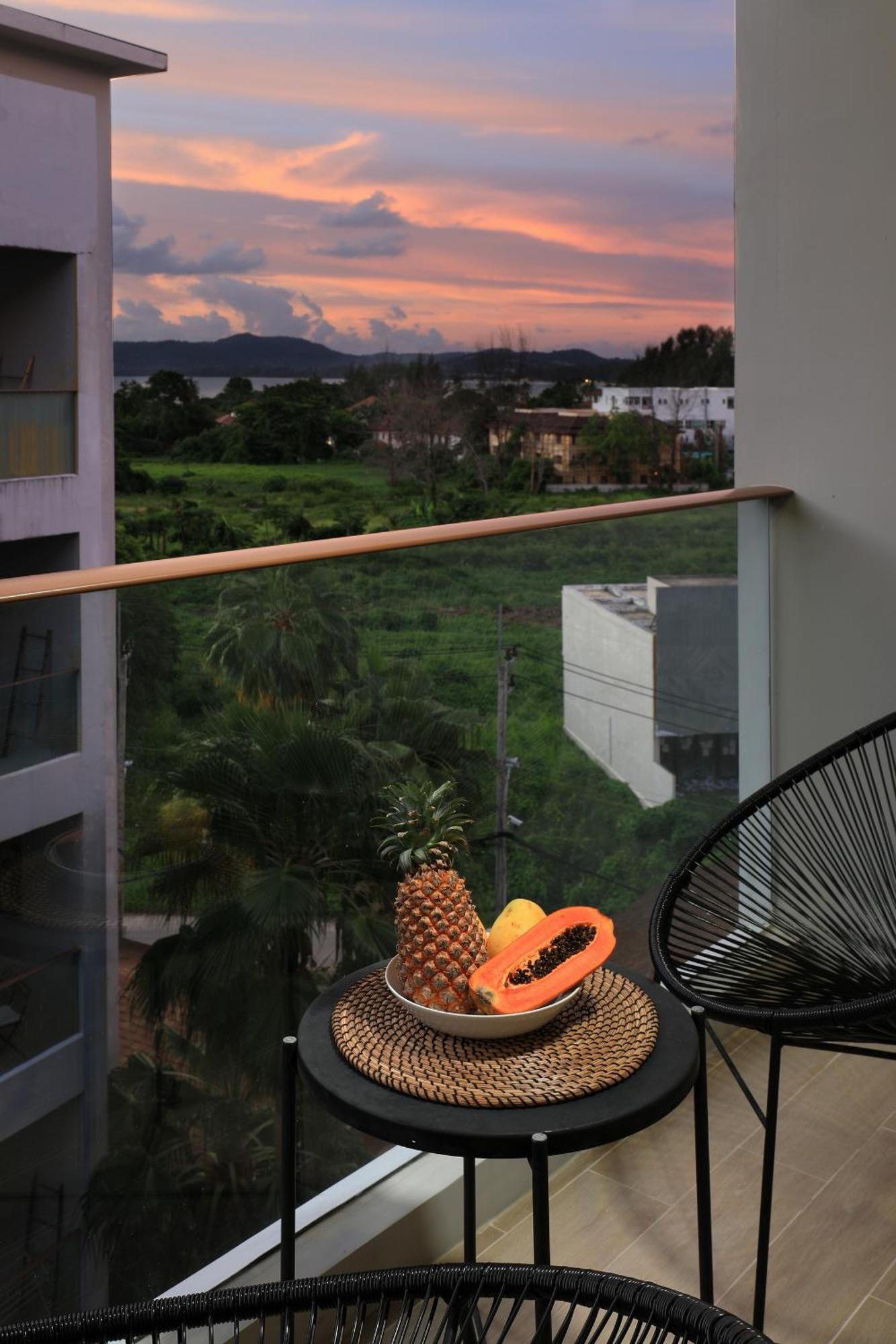 The Sea View Room In Palmyrah Surin By Holy Cow Exteriér fotografie